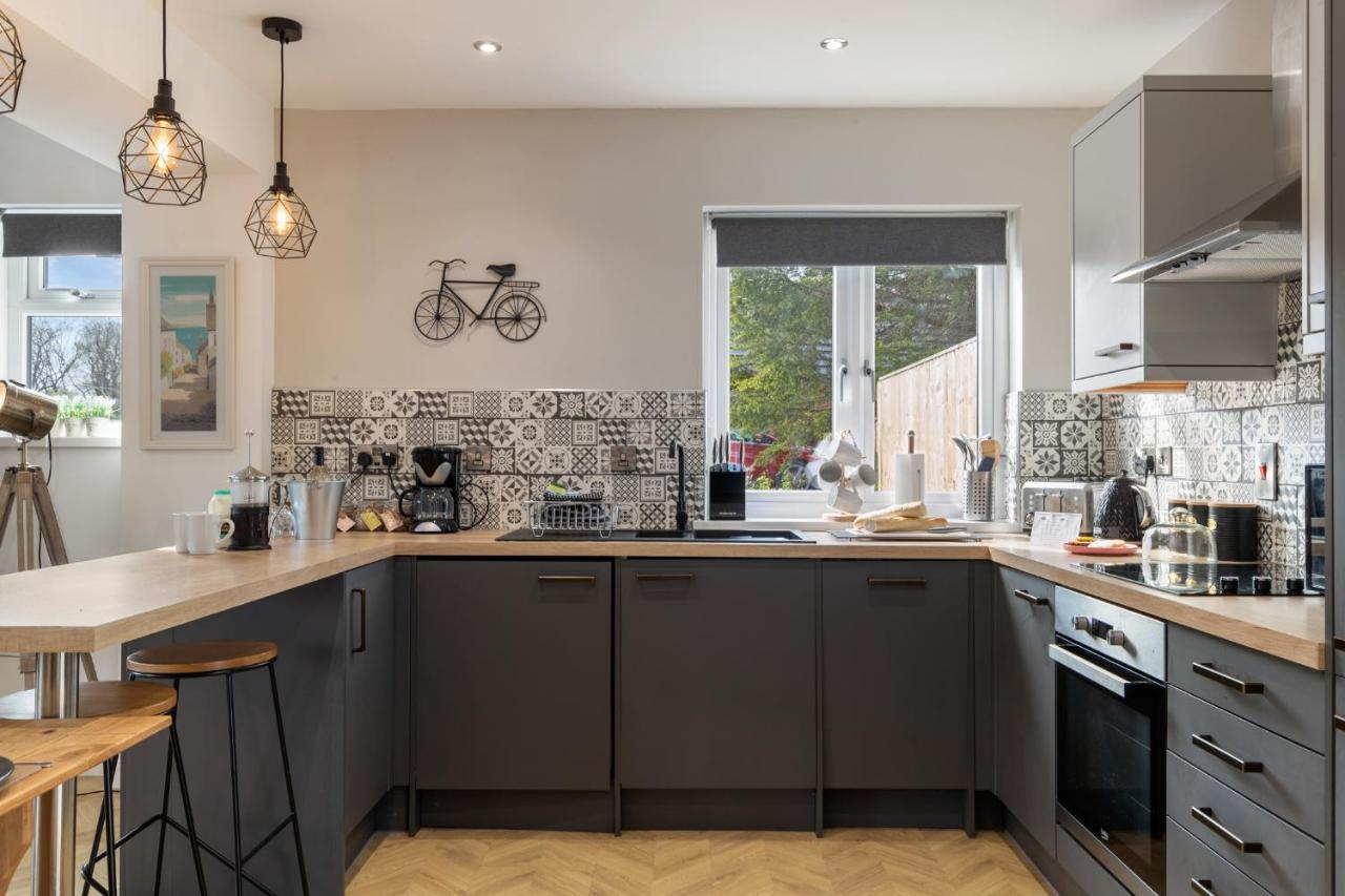 Hazel Cottage Тенби Екстериор снимка