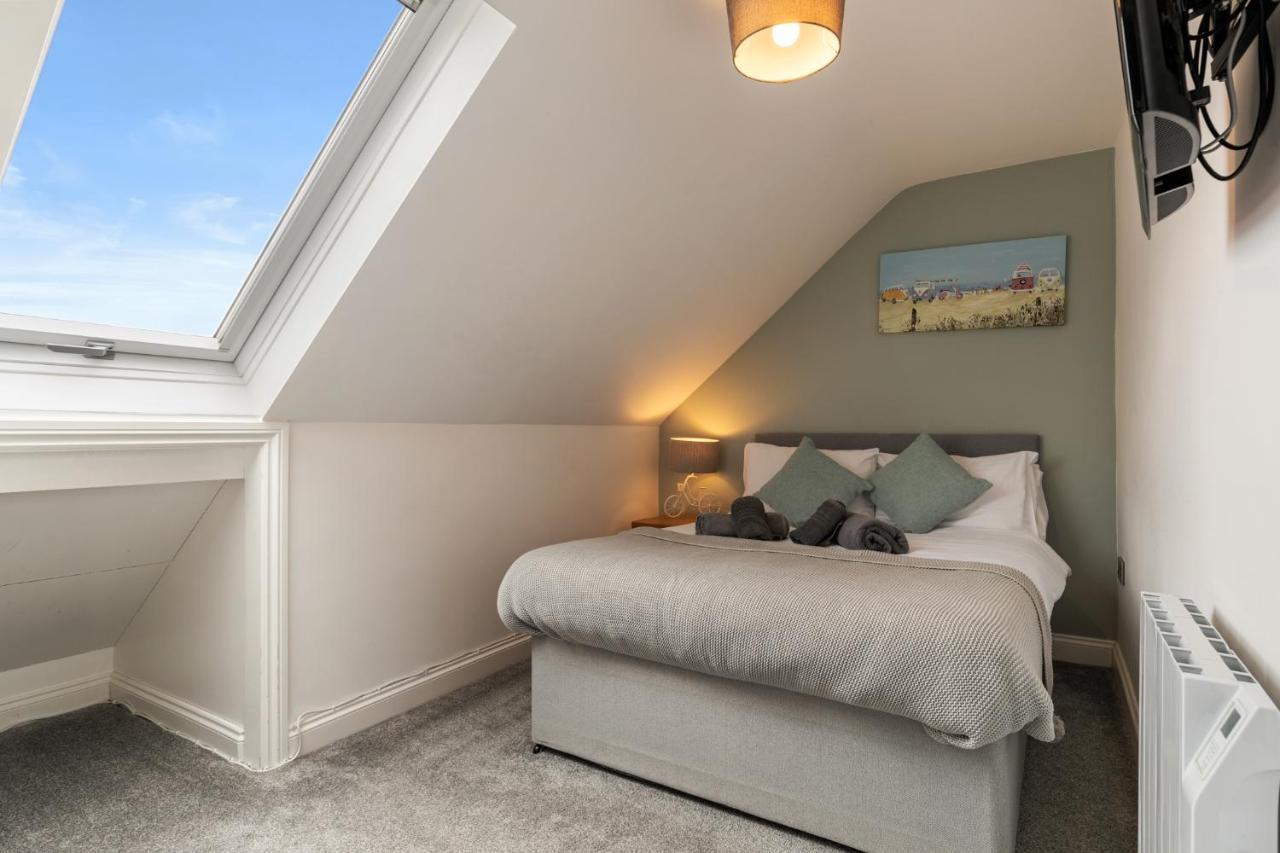 Hazel Cottage Тенби Екстериор снимка